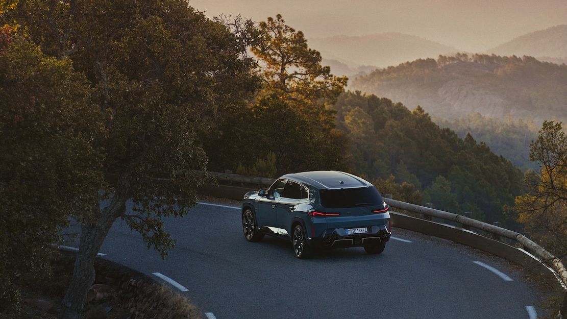 كشف الغطاء عن سيارة BMW XM الجديدة كليا
